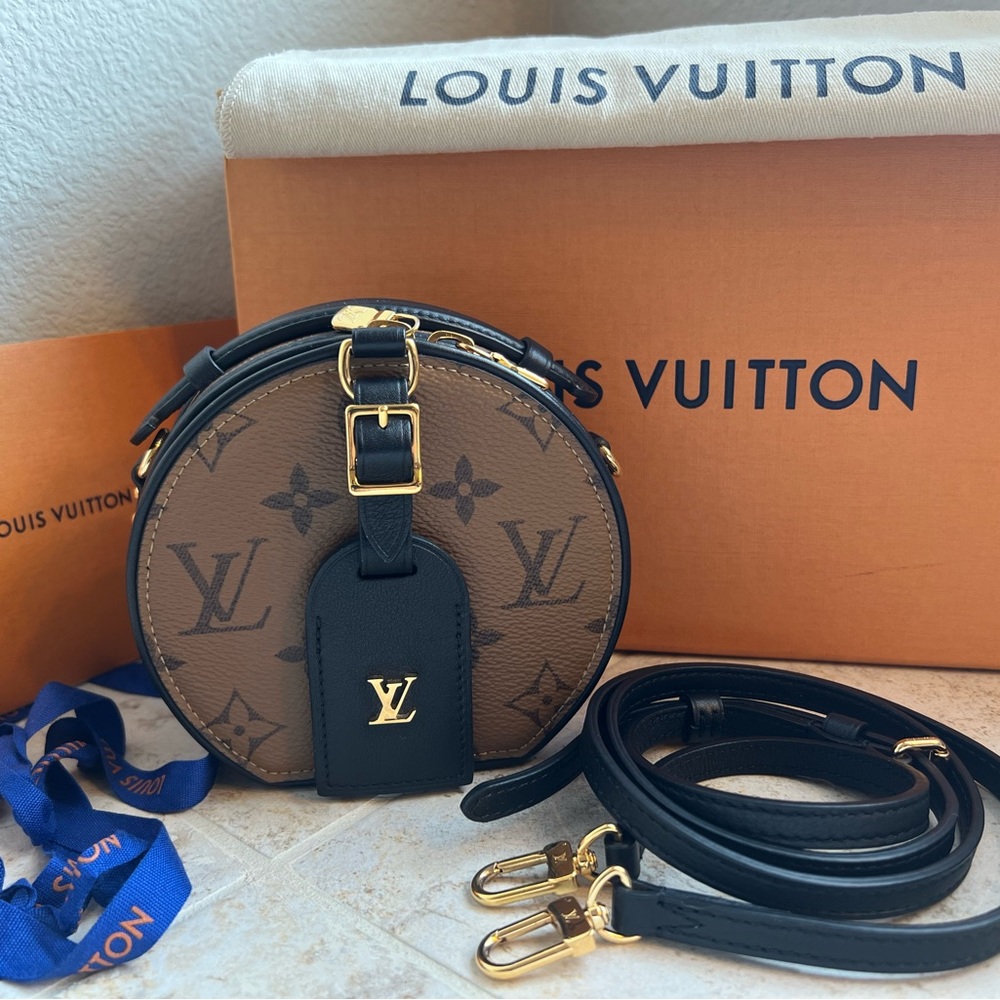 ❌SOlD❌Louis Vuitton Mini Boite Chapeau - Reverse Monogram M68276